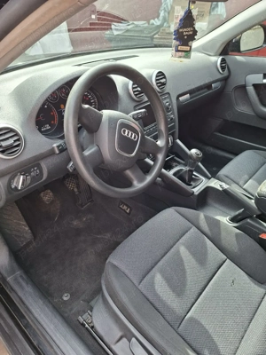 Audi A 3,SportBack,1600 cmc diesel,EURO 5 - imagine 10