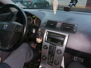 Vînd Volvo s40 an 2006 - imagine 2