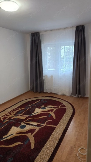 Închiriez apartament  - imagine 8