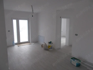 Duplex, intreg sau jumatate, Peciu Nou, parter, 4+4 camere, 674mp - imagine 2