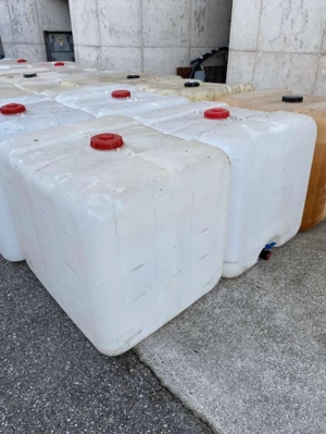 butoaie de plastic 1000L