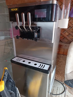 vând mașină de înghețată 