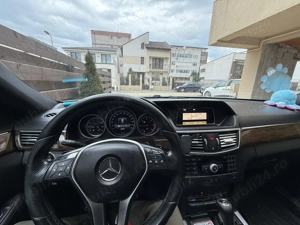 Vând Mercedes-Benz E200, automat 2010 - imagine 3