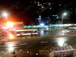 camera lângă metrou