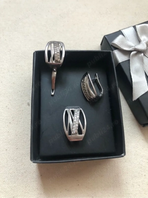 Set argint cu cercei şi pandantiv