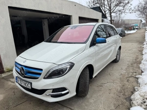 Mercedes b full electric - imagine 8