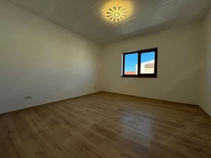 Zona Cora.5 camere.Disponibil Imediat - imagine 8