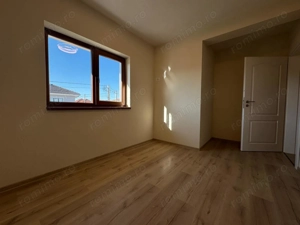 Zona Cora.5 camere.Disponibil Imediat - imagine 13