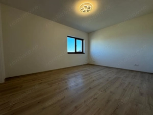 Zona Cora.5 camere.Disponibil Imediat - imagine 5