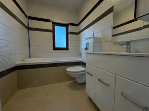 Zona Cora.5 camere.Disponibil Imediat - imagine 18