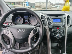 se vinde hyundai i30 
