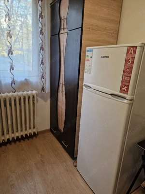 garsonieră la inchiriat  - imagine 3