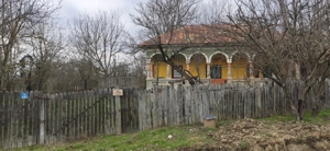 Casă de vânzare pe strada Olteniei în sat  Fauresti, comuna Făurești, județul Vâlcea la 23 km de Bal - imagine 4