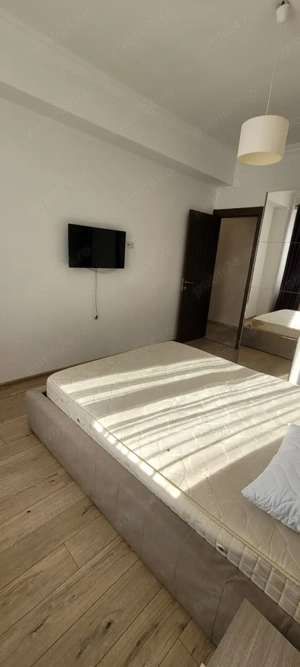 Solid House Residence - 3 camere cu 2 bai - vedere superba lac si mare - imagine 8