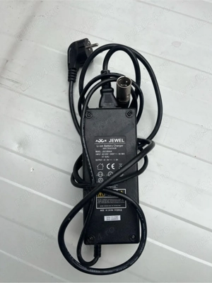 Incarcatoare 29 Volti si 41 volti pentru diferite trotinete, havarbord, biciclete si altele.