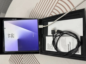 Vând Samsung Galaxy Z fold 7 - imagine 3