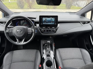 2021 TOYOTA COROLLA 1.8 Hybrid 122 CP - Business - Senzori, piele , LED , incalzire , TVA Deductibil - imagine 10