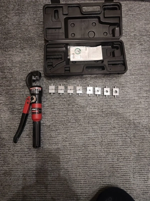 Cleste hidraulic pentru papuci electrici