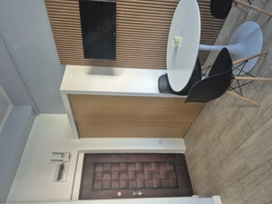 Studio spatios in Mamaia Nord mobilat si utilat pe partea cu marea - imagine 7