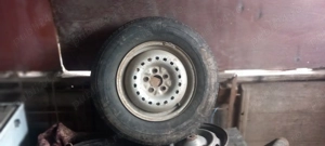 Vand 3 roti pentru dacia papuc 185 14 C și tampoane pentru greutate - imagine 4