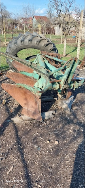 Vând plug 3 brazde + grapa  - imagine 3