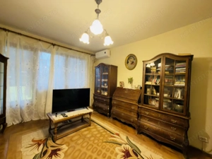 Apartament 3 camere, semidecomandat, etaj 3, zona Iosefin  - imagine 2