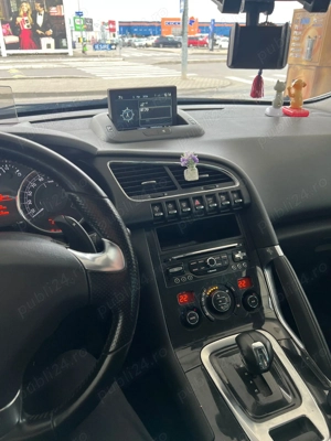 Vând Peugeot Hibrid pret in euro 8000 ușor negociabil - imagine 5