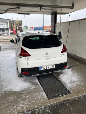Vând Peugeot Hibrid pret in euro 8000 ușor negociabil - imagine 2
