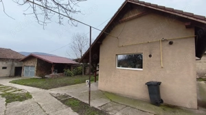 Casa in Mintia - imagine 17