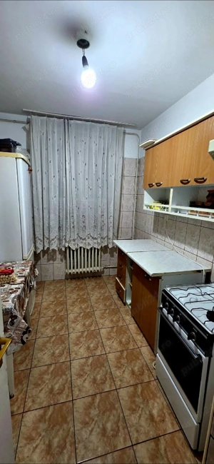 Apartament 2 camere, semidecomandat - Craiovei - imagine 8