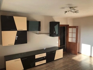 Persoana Fizica. Apartament 3 camere decomandate   72 mp + Balcon  KM 4 5, Aurel Vlaicu - imagine 7