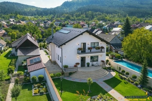 Pe 1.000 mp teren, vila eleganta, caracteristici notabile, Sacele, Central