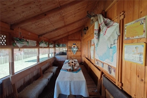 Gospodarie cu teren generos si constructii solide intr-o zona linistita - imagine 15