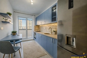 Apartament 2 camere,tip penthouse,mobilat, utilat,2 terase,100mp,Tractorul,Brasov. - imagine 2