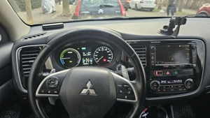 Mitsubishi Outlander PHEV - Benzina Electric GPL - imagine 8