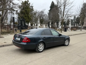 Mercedes-Benz E220 Cdi  - imagine 2