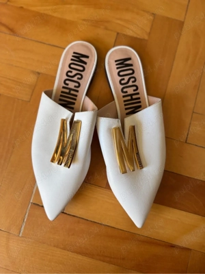 saboti moschino