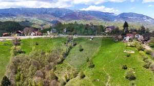 Teren intravilan în Moieciu | 2.847 mp | Deschidere DN 73