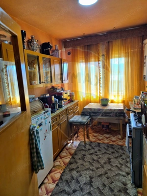 Apartament cu 4 camere de vânzare - imagine 4