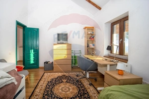 Casă cu două corpuri, teren 835 mp, str. I.L. Caragiale, Râșnov - imagine 10