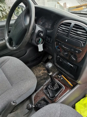 Dezmembrez Kia Sportage 2.0 benzina  - imagine 2