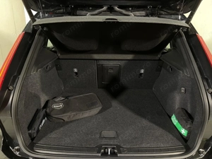 Volvo XC 40 - imagine 11