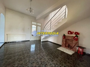 Casa D+P+E vanzare Finisata si  500 mp Teren toate utilitatile strada asfaltata - imagine 8