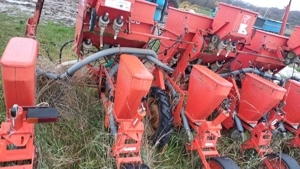 Semanatoare porumb și floarea-soarelui 