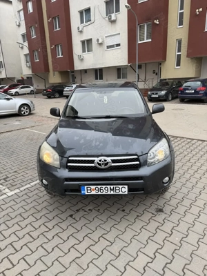 Toyota Rav 4 din 2006 - imagine 3