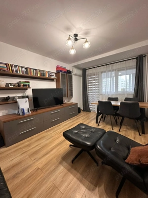 Închiriez 3 camere Iancului, 70 mp, decomandat, renovat, 5 minute de metrou, bloc reabilitat