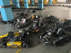 Flota de karturi  - imagine 2