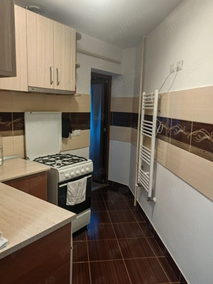 Inchiriez garsoniera