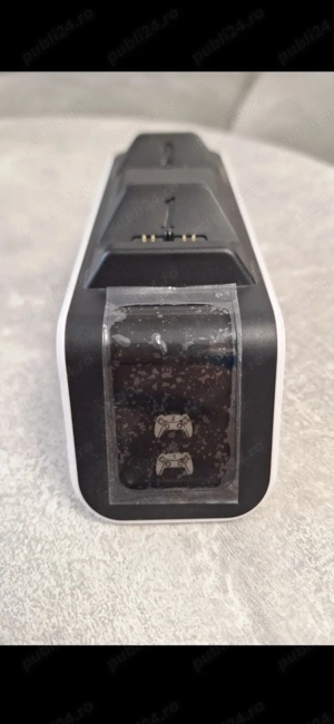 Încărcător nou PS 5 pentru 2 joystick-uri - imagine 2