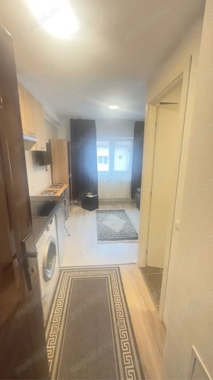 Inchiriez garsoniera in zona Buziasului, et.4, suprafata utila de 15 mp. - imagine 2